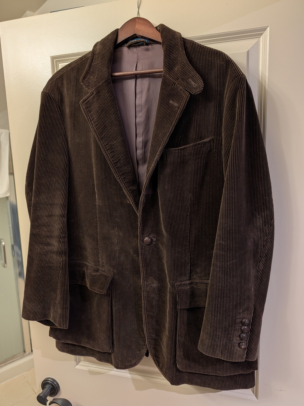 VINTAGE POLO RALPH LAUREN BROWN CORDUROY SPORT COAT LARGE WITH THROAT LATCH.